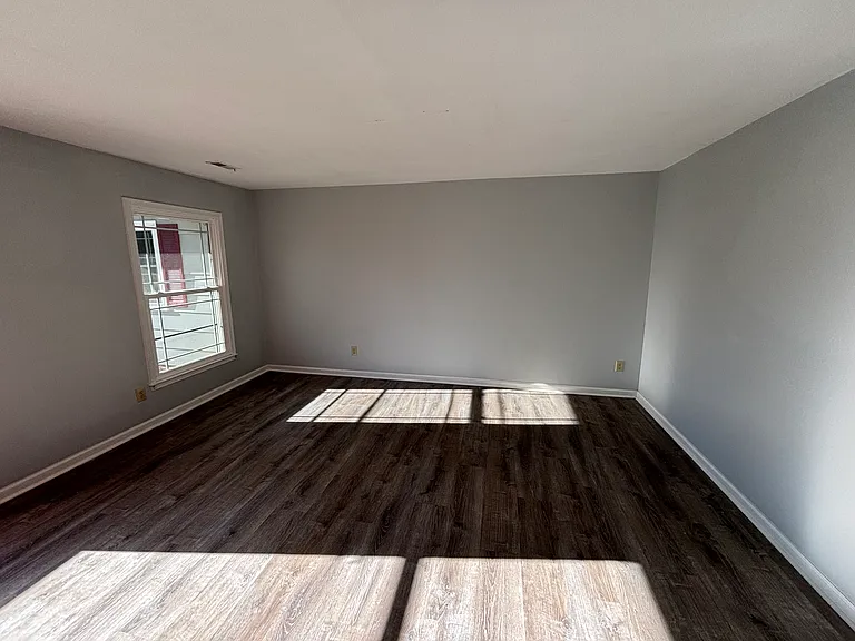 3204 Waterford Dr — Photo 3