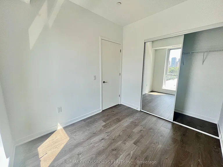 10 Oak St #523 — Photo 19