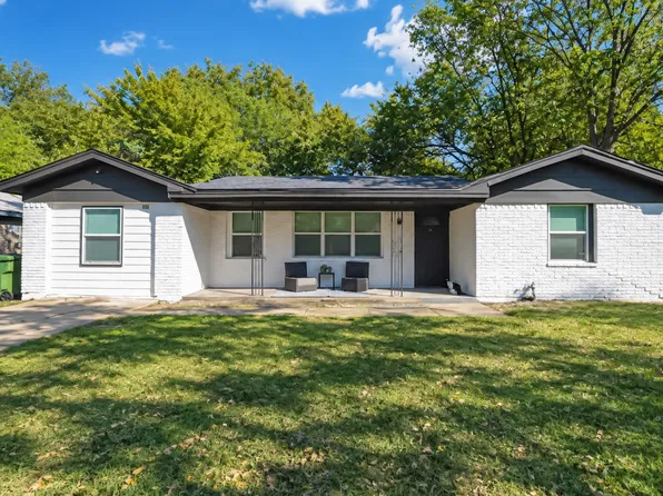 529 Parkside Dr, White Settlement, TX 76108