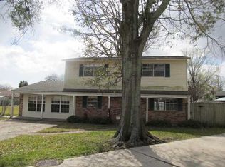 5185 Woodcrest Dr, Marrero, LA 70072