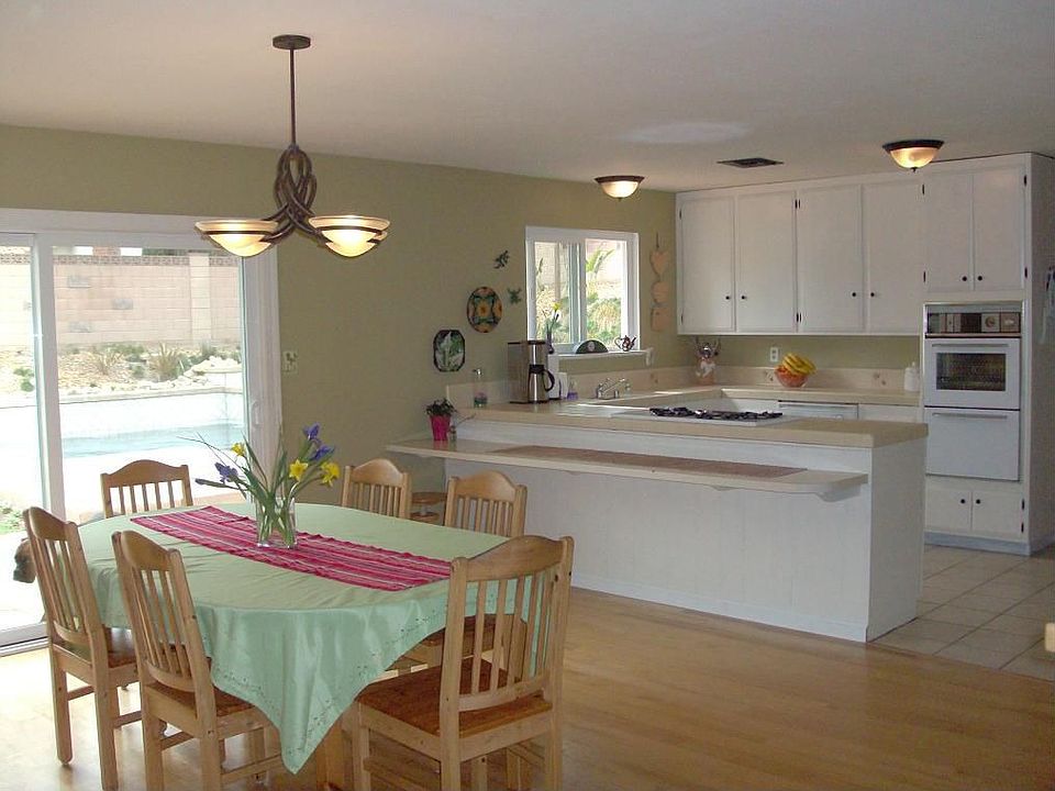 1st image of 261 Siesta Ave