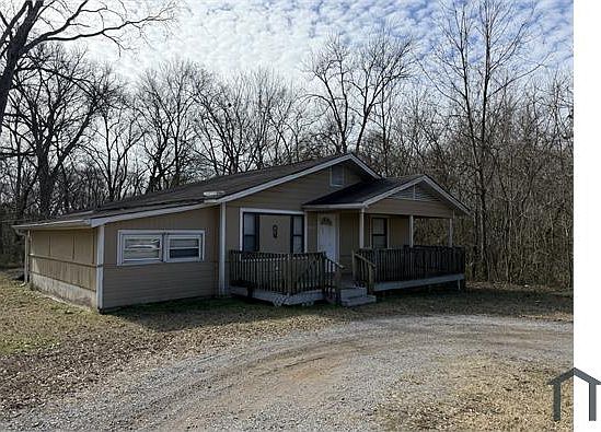 2nd image of 3319 Wesley Ave SW