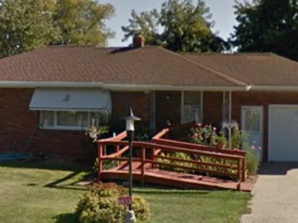 6512 Dauderman Rd, Alhambra, IL 62001