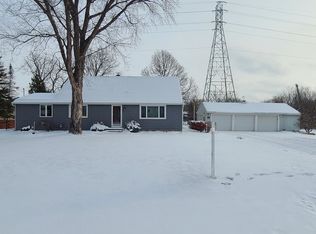 1955 Lynn Dr, Neenah, WI 54956