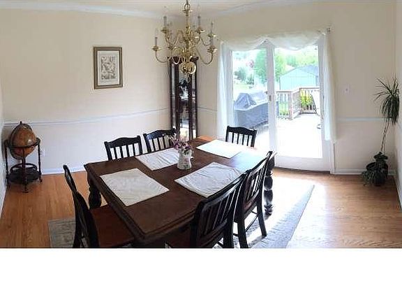 5th image of 155 Honora Dr