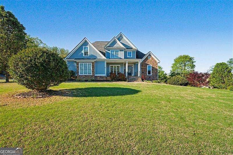 1st image of 18 Thunderhawk Ln