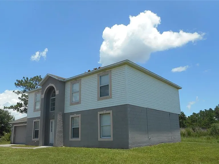 950 Derbyshire Dr — Photo 3