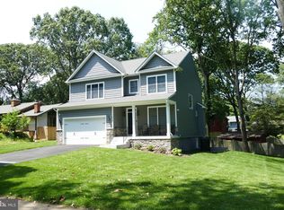 207 Beverley Ave, Edgewater, MD 21037