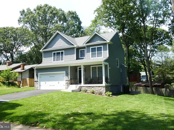 207 Beverley Ave, Edgewater, MD 21037