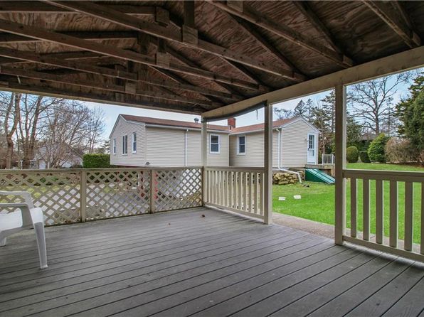115 Winnapaug Rd, Westerly, RI 02891