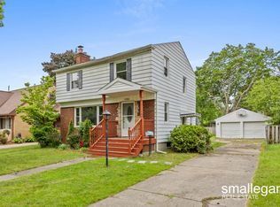 2506 Chatham Rd, Lansing, MI 48910