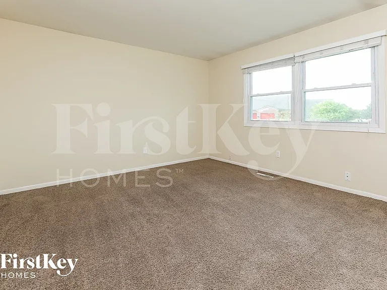 800 Shady Ln — Photo 10