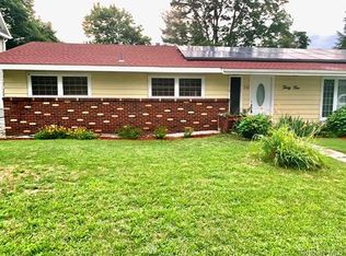 35 Horton Ave, Middletown, NY 10940