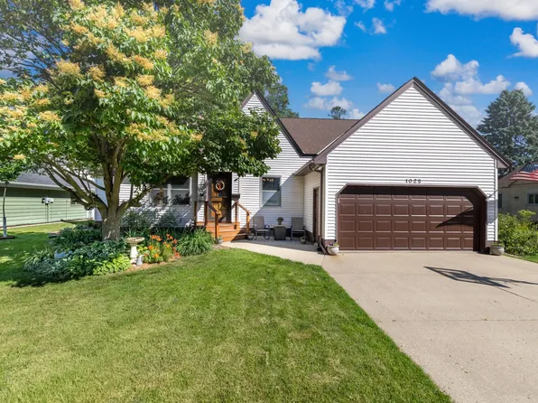 1025 3rd Ave S, Saint James, MN 56081