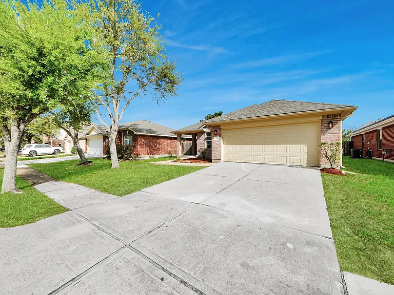1818 Fergus Park Ct — Photo 5
