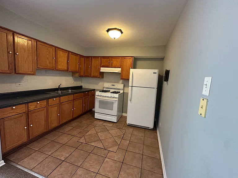 706 Marilyn Ave #207 — Photo 3