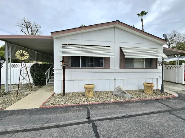 2400 W Midvalley #L14, Visalia, CA 93277