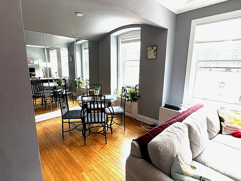 1255 N State Pkwy #9H — Photo 6