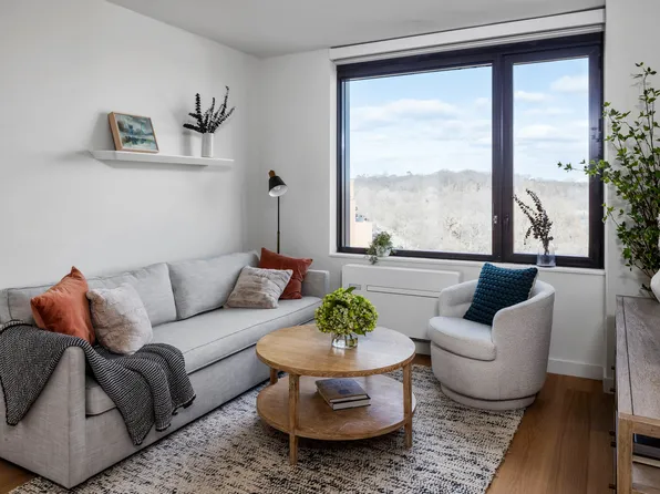 11 Ocean Parkway image 1 of 18