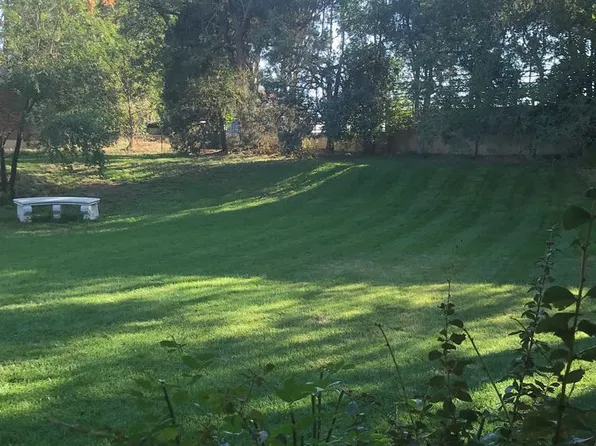 77 W Broadmoor Dr, Littleton, CO 80120