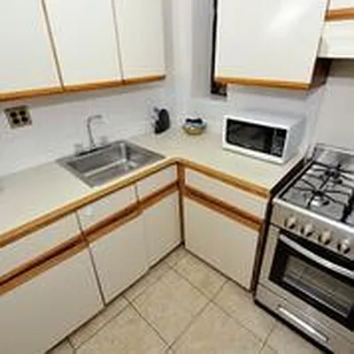 Rented by Eisenberg Exclusives | media 47