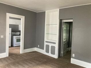 19 Thorn St, Rochester, NY 14613