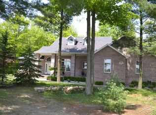 5 Round Lake Rd, Hemlock, MI 48626