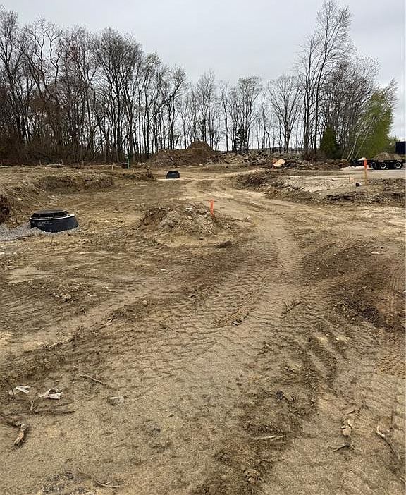 2nd image of 10 College Hill Rd