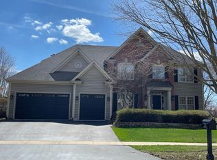 2232 Kings Ct, Geneva, IL 60134