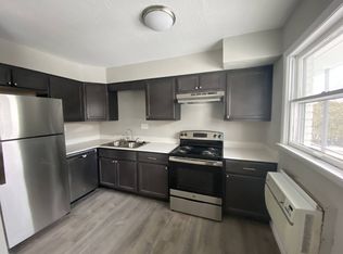 917 4th St #24, Charleston, IL 61920