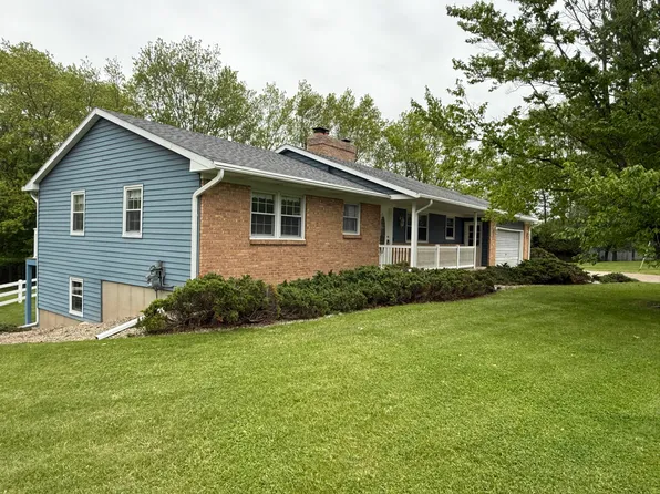 12498 Daling Ct, Grand Rapids, MI 49534