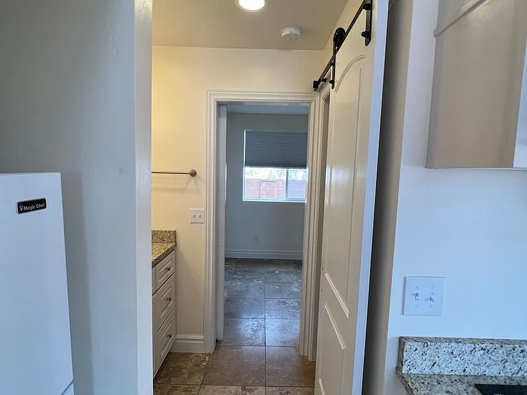 303 N 100 W — Photo 6