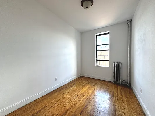 Rented by Bohemia Realty Group | media 4