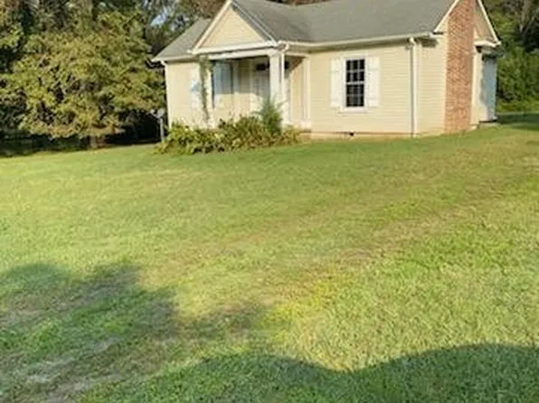 972 Fall River Rd, Goodspring, TN 38460