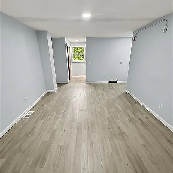 325 Washington St #A — Photo 6