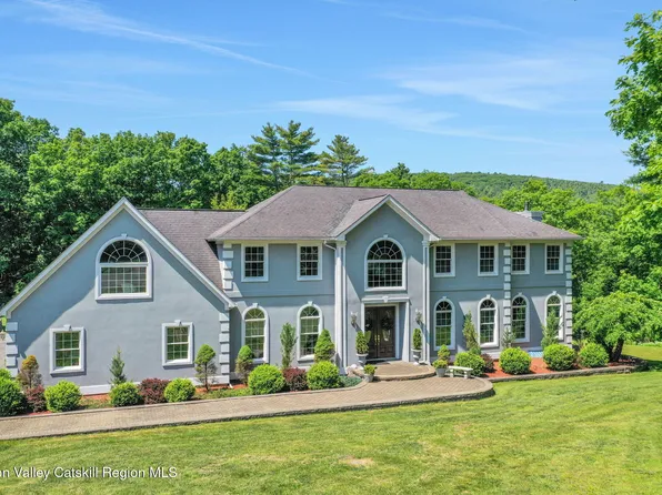 95 Fawn Hill Court, Kingston, NY 12401