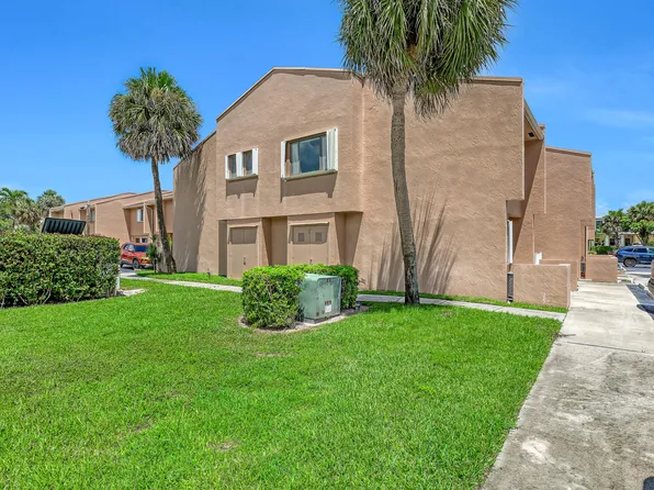 139 Sparrow Drive #2a, Royal Palm Beach, FL 33411