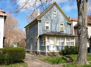 210 Cedarwood Ter, Rochester, NY 14609