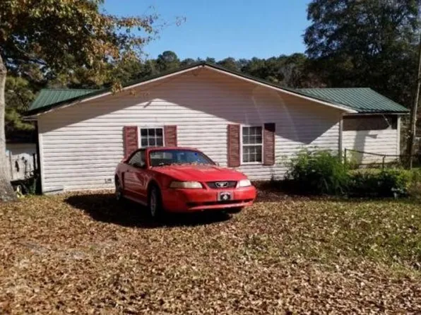 215 Cherokee Dr, Jackson, GA 30233