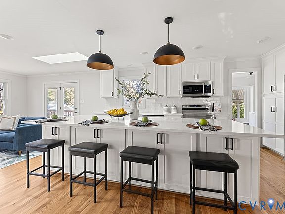 5th image of 2502 Kenmore Rd