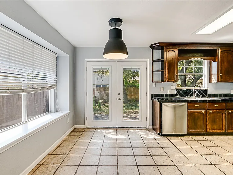17253 Tobermory Dr — Photo 5