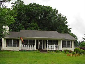 1st image of 3007 Bonsall Ln