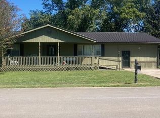 15 Pratt St, Pikeville, TN 37367