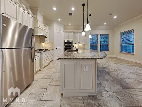 5th image of 3318 Pleasant Hollow Ln