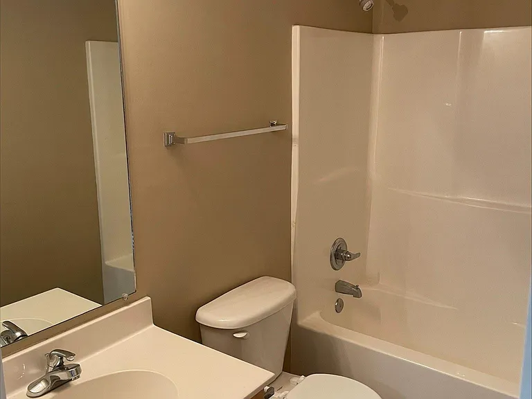 716 McKean Dr — Photo 12