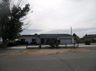 14871 Tonikan Rd, Apple Valley, CA 92307