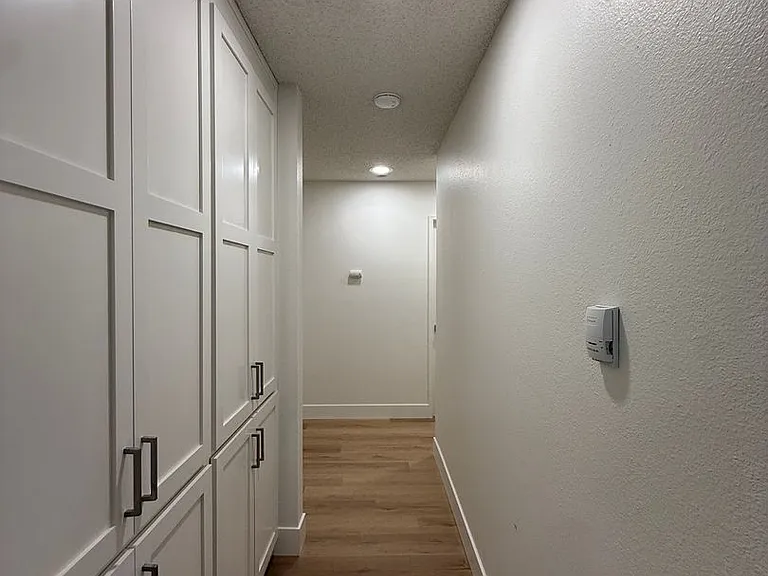 1120 Village Dr — Photo 35
