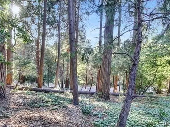 2661 Scenic Dr, Crestline, CA 92325