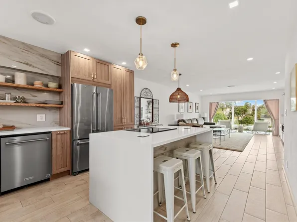 2400 NE 36th Street #12, Lighthouse Point, FL 33064