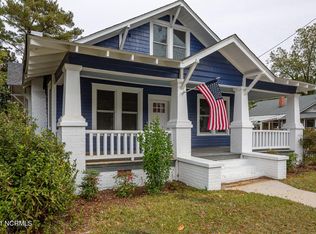 204 N East St, Roseboro, NC 28382